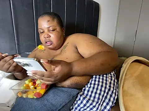 misslola27 - MissLola27's free webcam - UK Sex Cams