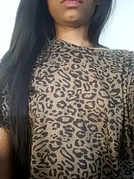 Webcam Model (xoxoashi)  is live.Free join now!