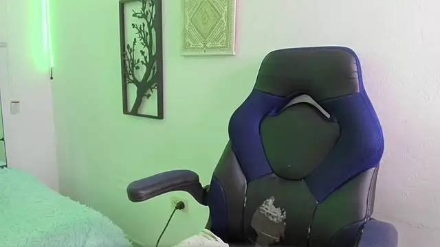 valery_bonnet (F young) - show on tits with oil