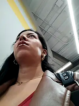 luianna - Luianna's free webcam - UK Sex Cams