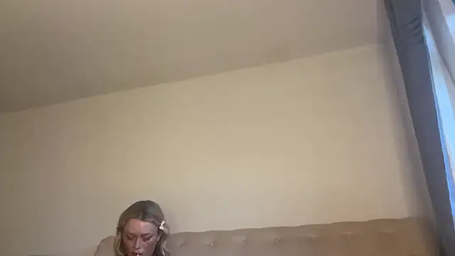 blissdimicco - Blissdimicco's free webcam - UK Sex Cams