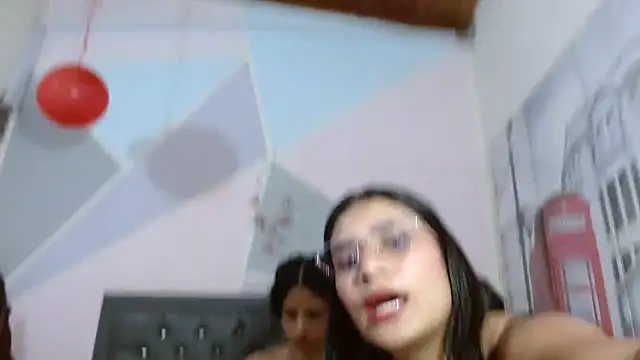 adut_akech - Adut_Akech's free webcam - UK Sex Cams