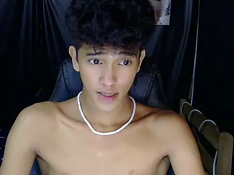 hugekenbigcock (M twink) - cum with me