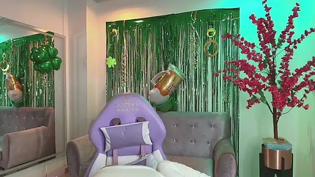 summer_miller (F teen) - ride dildo x5min🍑🍆😈