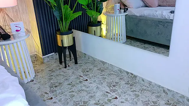 carrie_gb (F young) - 💦💦  RAIN OF SQUIRTS 💦💦