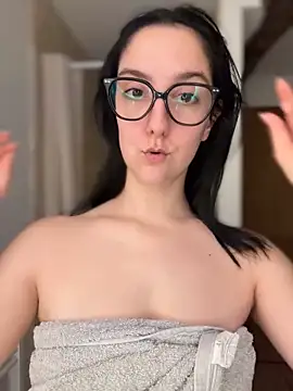 RealJuliette's live cam