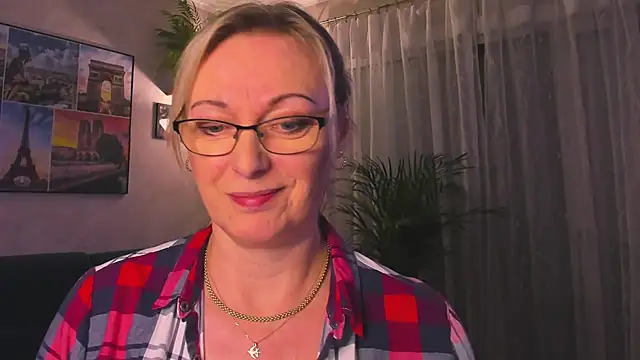 vanessa_chat - Vanessa_chat's free webcam - UK Sex Cams