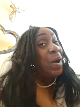 Ebony-SultryX live cam