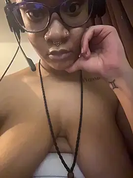 Preview of nickytheehawtie