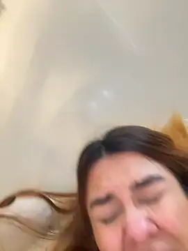 valeria2019hot live cam profile