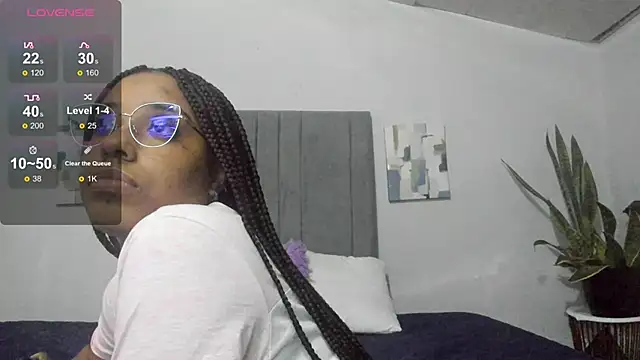 sophia_ebony (F young) - plug anal