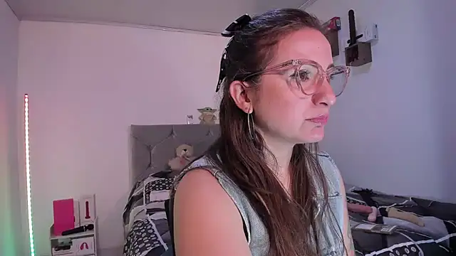 vanessabrown_ (F milf) - Tenera toy time