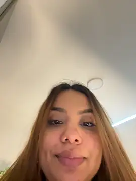 valeria2019hot live cam profile