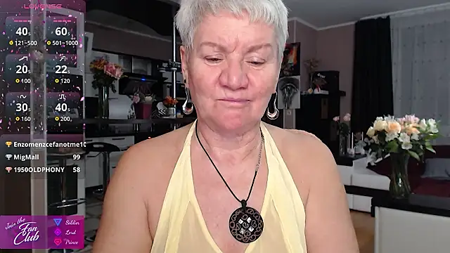 roxana_brooks (F mature) - make my boobs wet