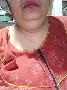 tamilthanushri live sex cam