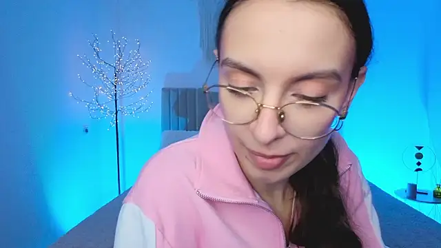 real_cutie1 (F teen) - birthday present