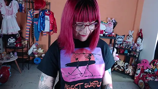 missmiia2 - MissMiia2's free webcam - UK Sex Cams