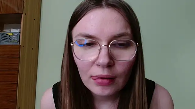 LooveELLYx live sex cam