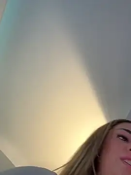 IsabellaEtthan's Stripchat show and profile