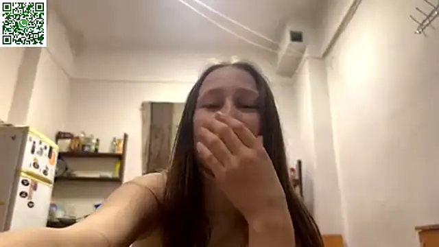 VickieKush live sex cam