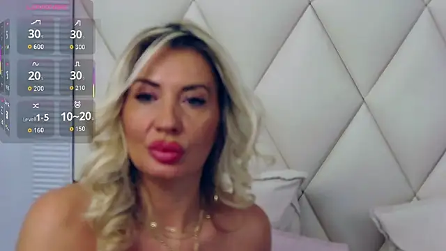 ginabear - GinaBear's free webcam - UK Sex Cams