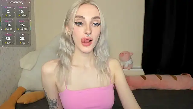 succubantra - Succubantra's free webcam - UK Sex Cams