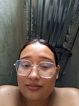 young_dairy01 - Young_dairy01's free webcam - UK Sex Cams