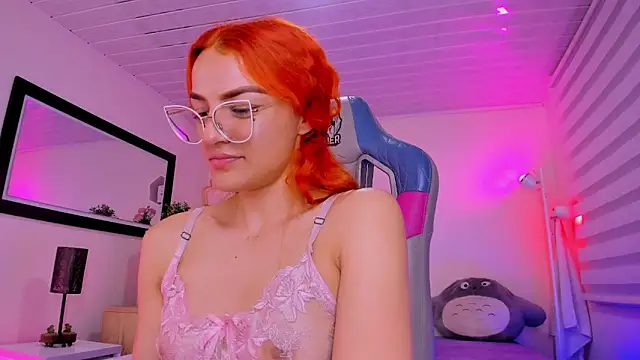 celeste_blazze_ - Celeste_blazze_'s free webcam - UK Sex Cams