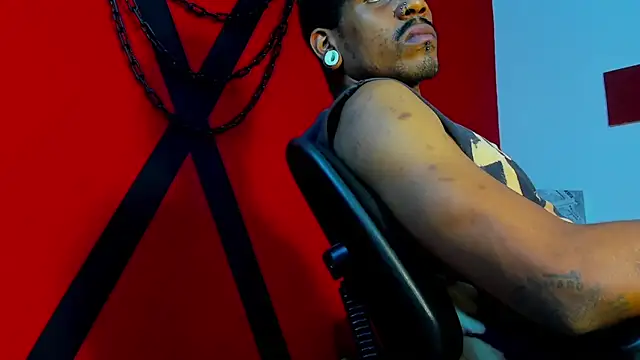 raven__crow - Raven__crow's free webcam - UK Sex Cams