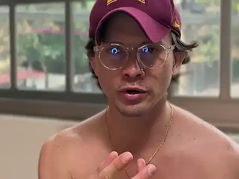 mcklister_kinky_feets - Mcklister_kinky_feets's free webcam - UK Sex Cams