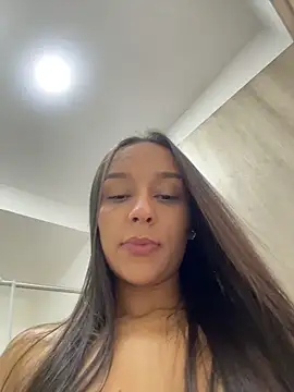 Brunettecollins05 live cam profile