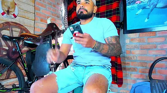 Preview of dominic_jonson