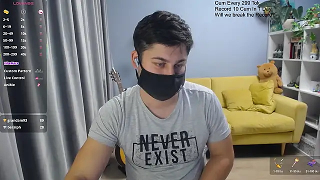 tomguys - Tomguys's free webcam - UK Sex Cams