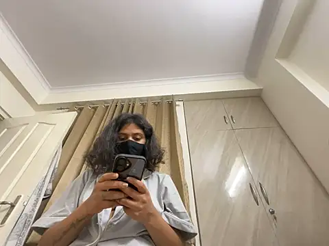 Webcam Model (Anna_girl22)  is live.Free join now!