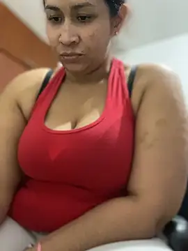 Carola-Ross live cam profile