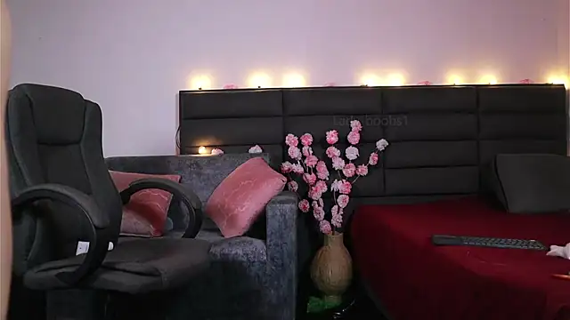 kathieandpovcock1 live sex cam