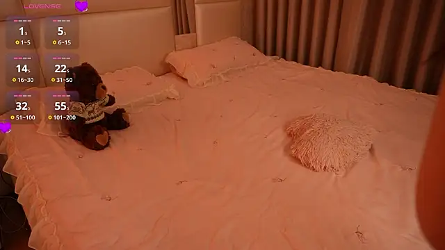 Lilly_Colins live sex cam