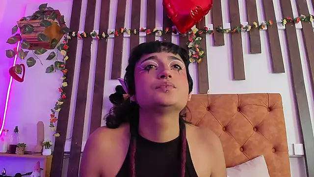 meowmota_ (F teen) - Choking on my big dildo