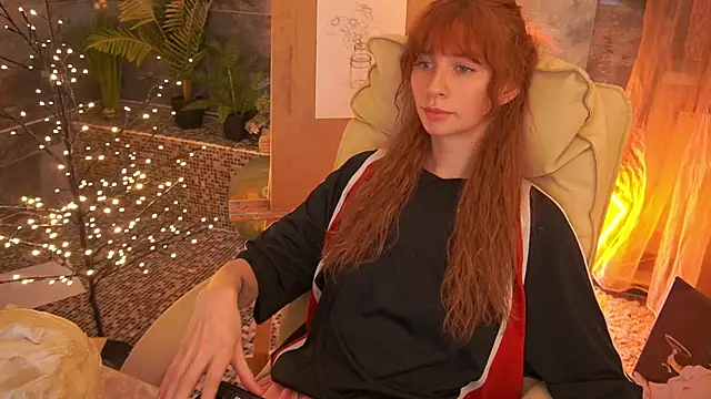 nicol_moonn - Nicol_Moonn's free webcam - UK Sex Cams