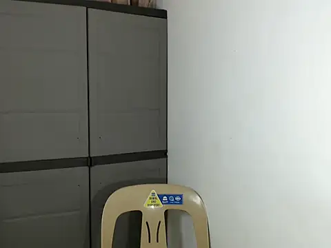 sweetiie_caren (T teen) - help me cum my bigload for you guysss