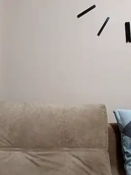 kisavixen (F young) - Stand up and spin