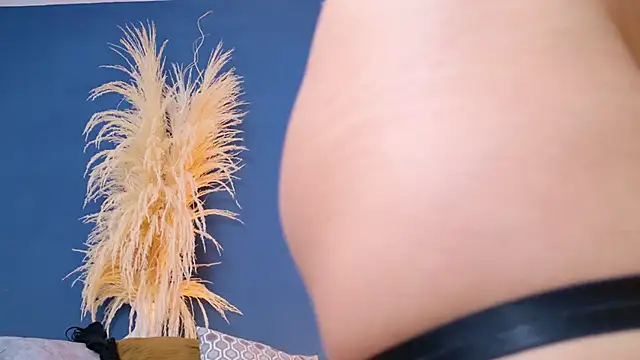 lea_foster (F young) - Sensual Footjob