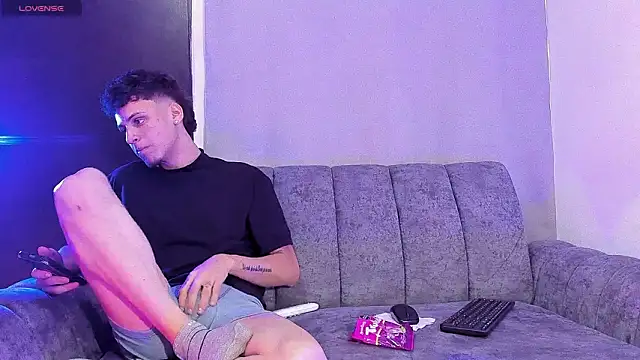 two_sexboys (Ask my age) - blow job