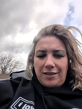 Canadian_BBW's Stripchat show and profile