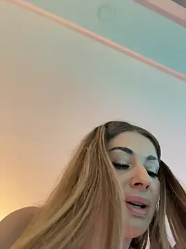 isabellaetthan (F young) - 🥵Let Your Passion Make Me Creamy+:gift: