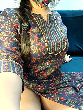 ssiya- (F young) - Show ass 🕳️