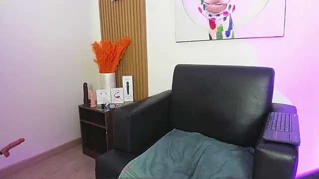 martina_foxy_ (F milf) - show pussy