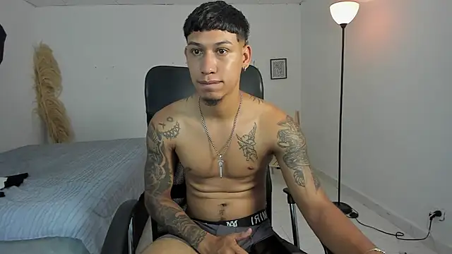 slim_master12 (M young) - cum in public