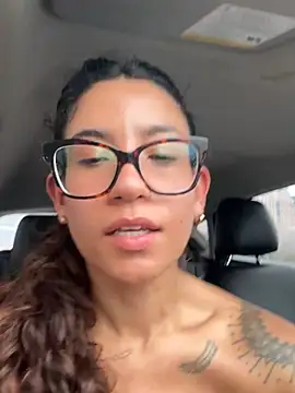 valerievan (F young) - PUT MY PANTIES ON MY PUSSY