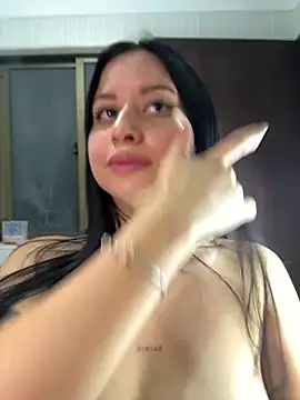 lucy_grey25 (F young) - Estriptis• tits Oil• rub clitori